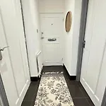 Stylish 1-Bedroom And Living Room Apartment In Central London