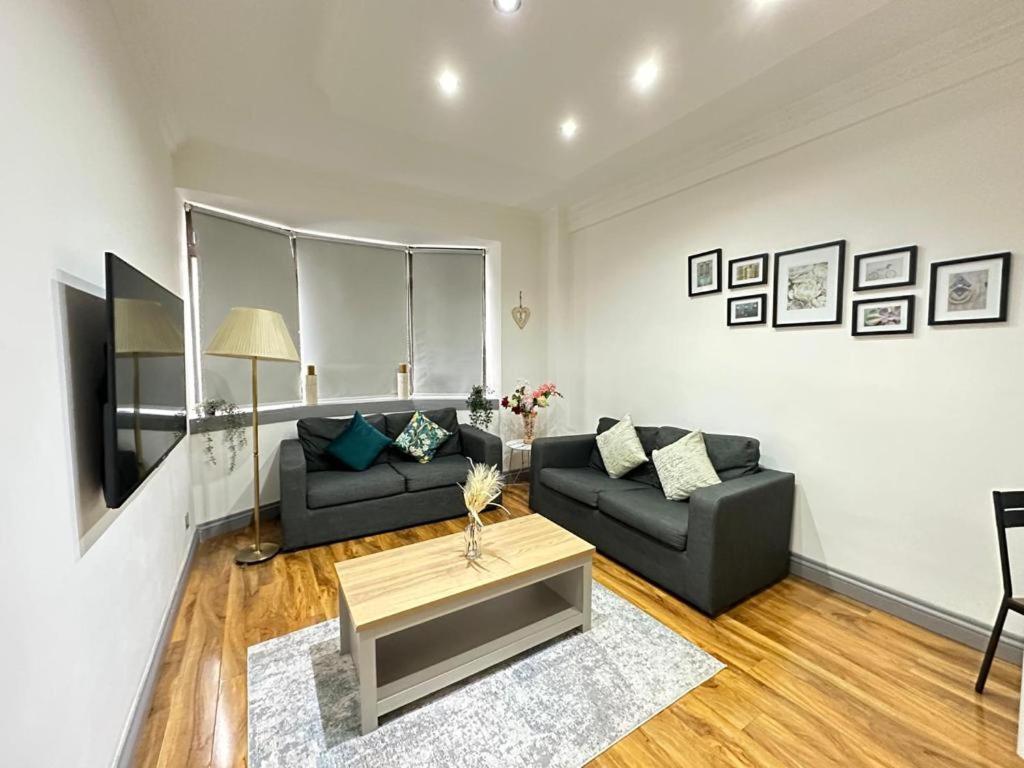Stylish 1-bedroom And Living In Appartamento